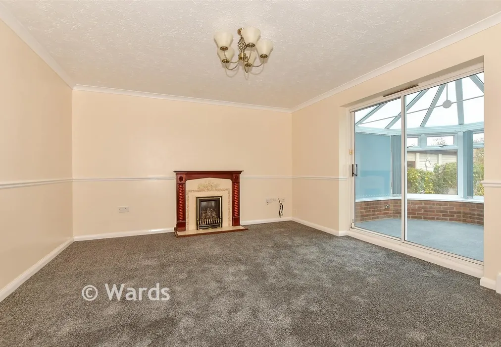 Lounge - Maydowns Road, Chestfield, Whitstable, Kent - Wards of Kent
