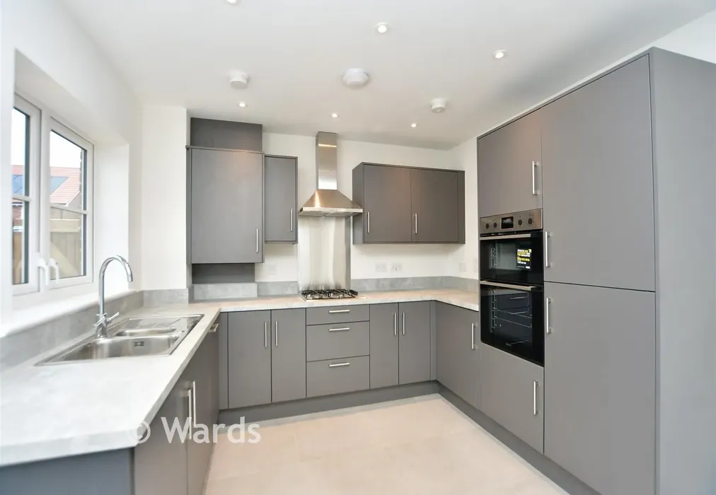 Kitchen Example - Scocles Road, Blake Gardens, Minster On Sea, Sheerness, Kent - Wards of Kent