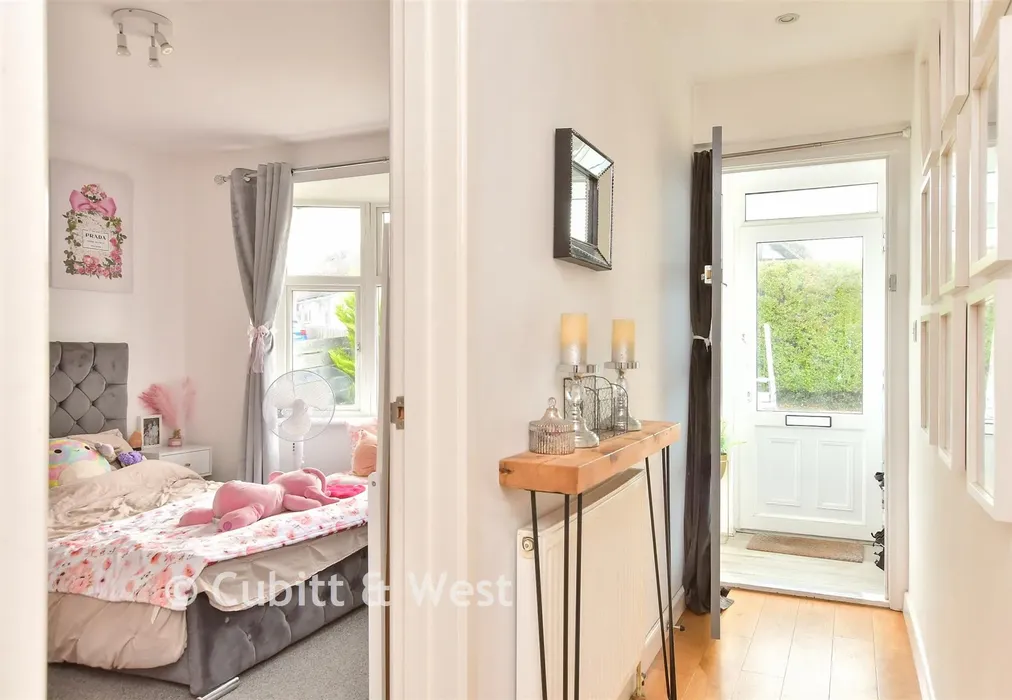 Internal Lifestyle Photograph - Baywood Gardens, Woodingdean, Brighton, East Sussex - Wards of Kent