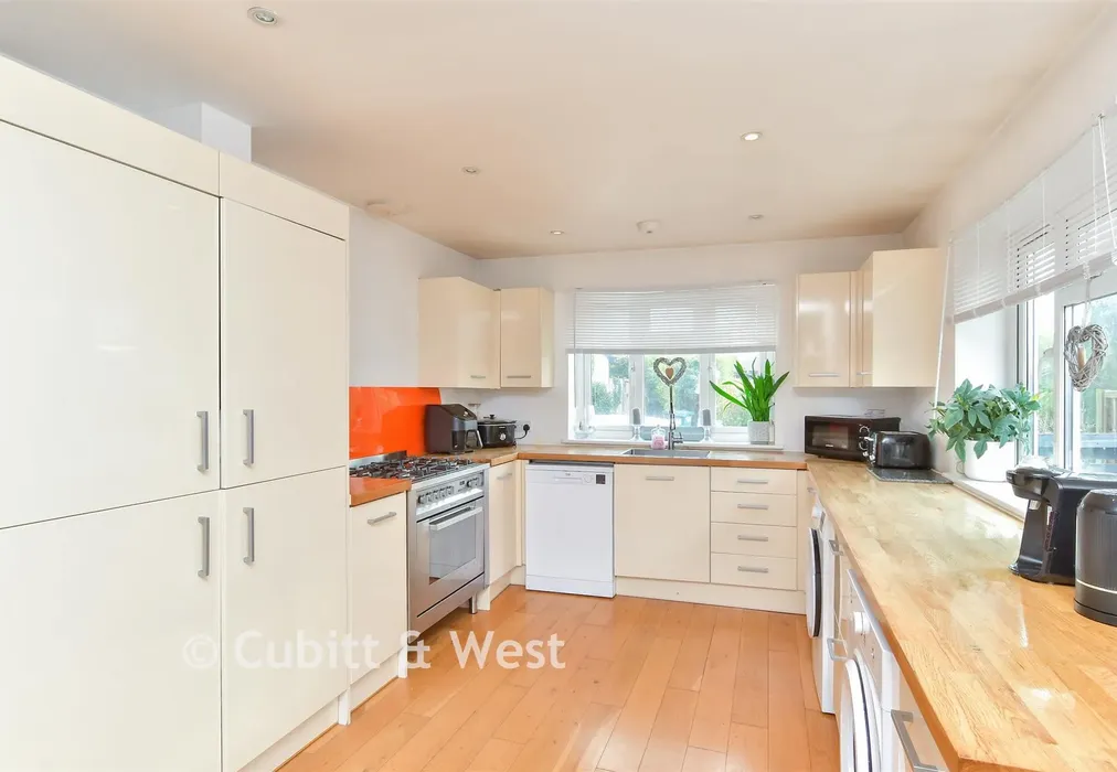 Kitchen - Baywood Gardens, Woodingdean, Brighton, East Sussex - Wards of Kent