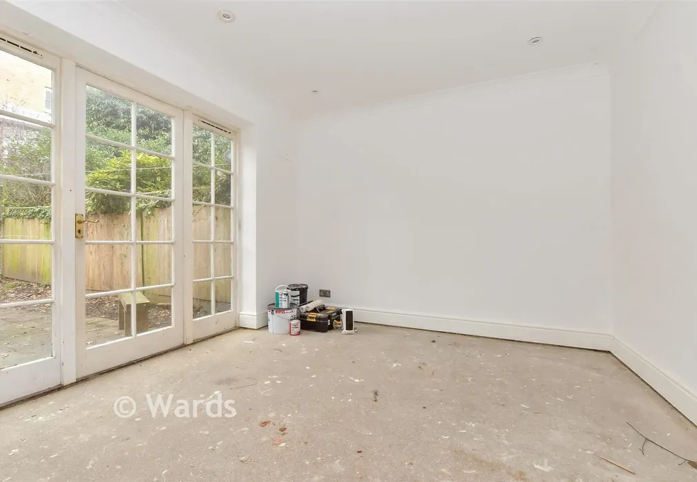 Sitting Room - Addelam Close, Deal, Kent - Wards of Kent