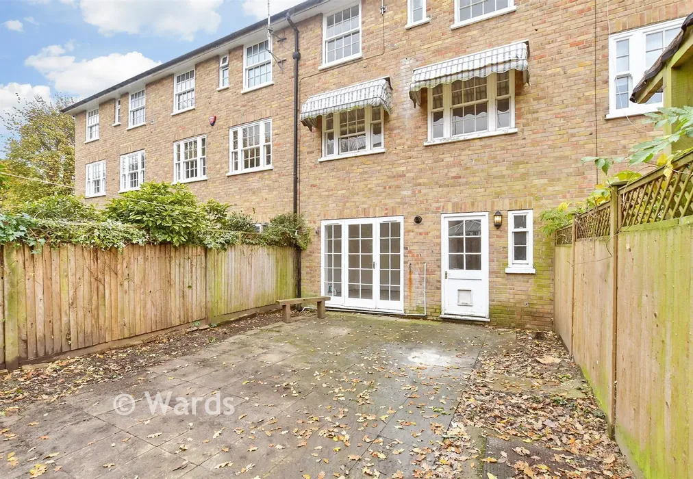 Rear Garden - Addelam Close, Deal, Kent - Wards of Kent