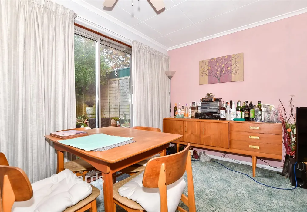 Lounge/Diner - Essex Road, Shepway, Maidstone, Kent - Wards of Kent