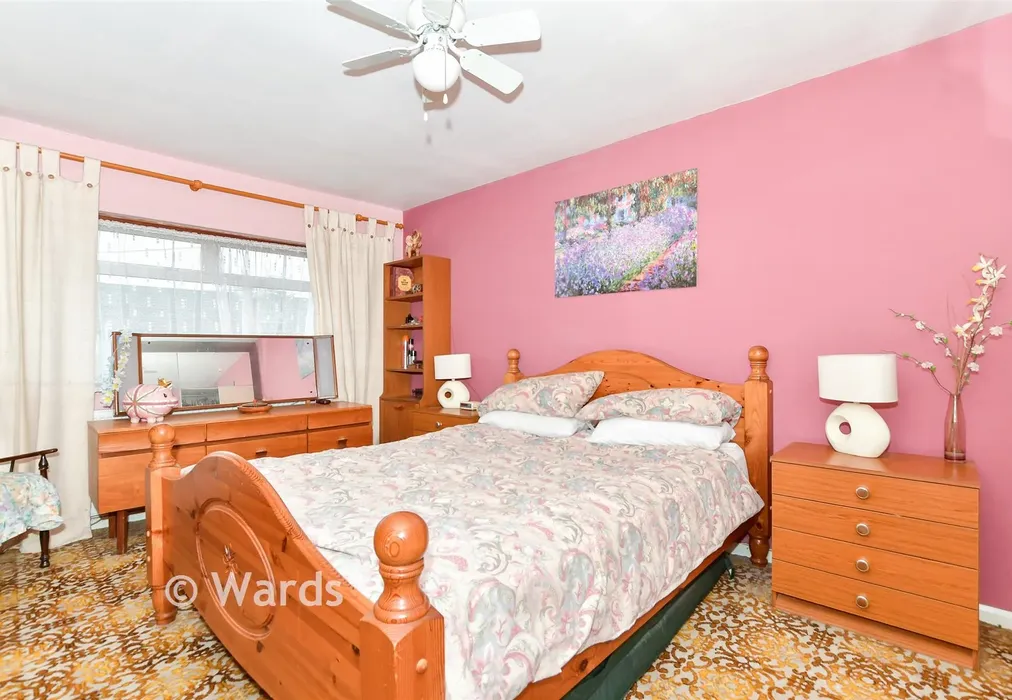 Bedroom 1 - Essex Road, Shepway, Maidstone, Kent - Wards of Kent
