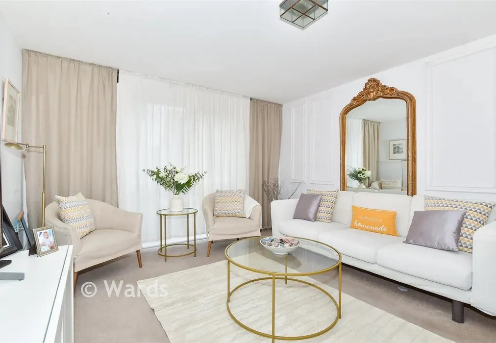 Lounge/Kitchen - Derby Drive, Leybourne, West Malling, Kent - Wards of Kent