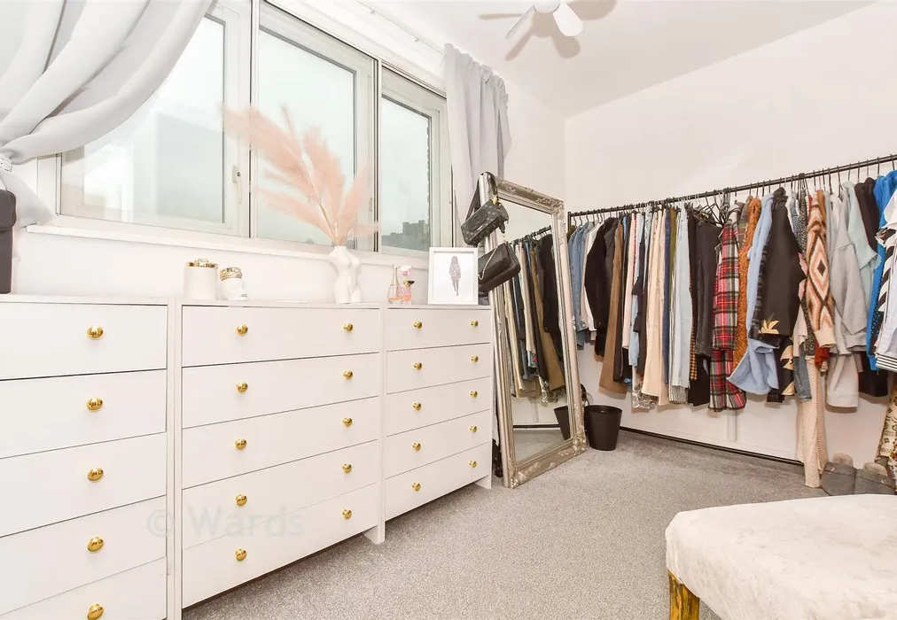 Bedroom 3 - The Gateway, Dover, Kent - Wards of Kent