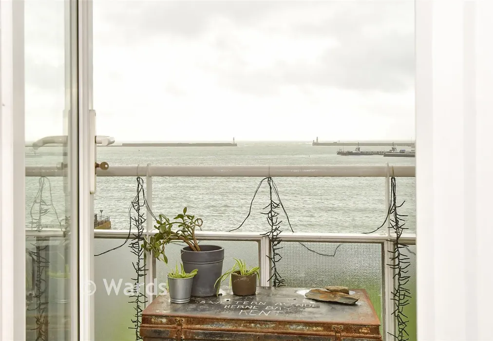 Internal Lifestyle Photograph - The Gateway, Dover, Kent - Wards of Kent