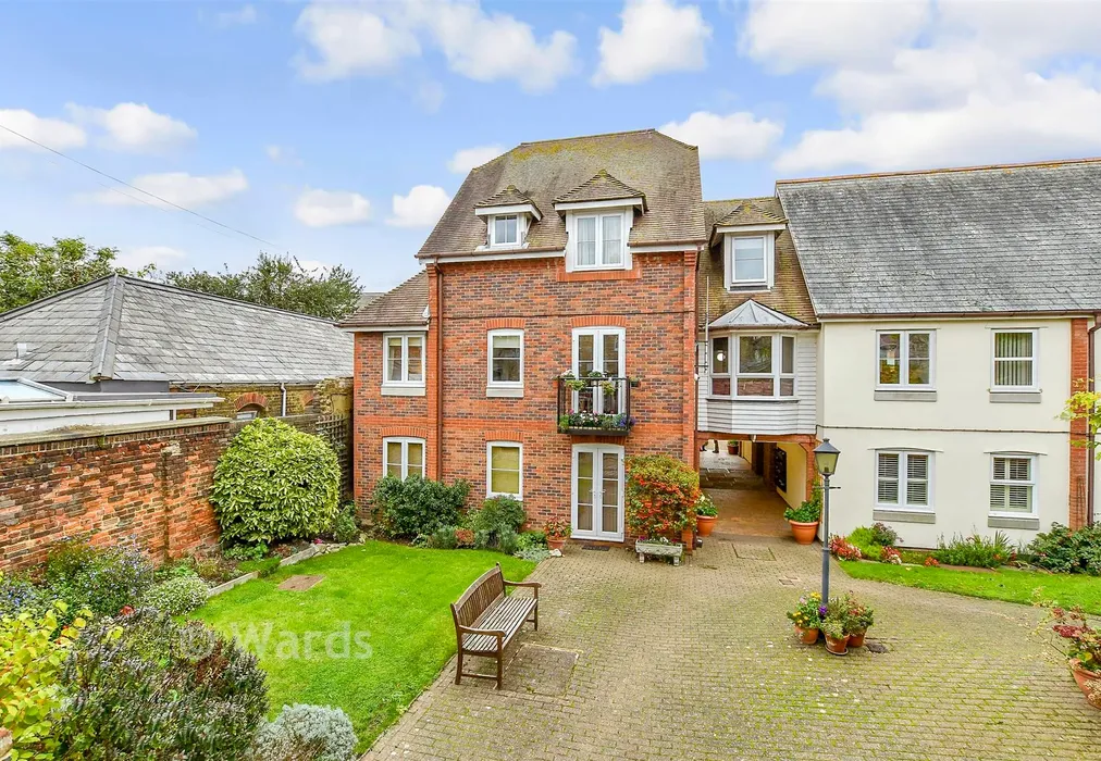 External (Web) - Middle Row, Faversham, Kent - Wards of Kent