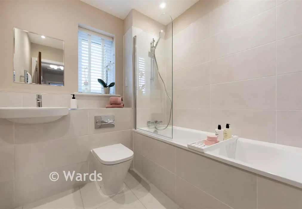Bathroom Show Home - Osborne Gardens, Meadowbridge, Herne Bay, Kent - Wards of Kent