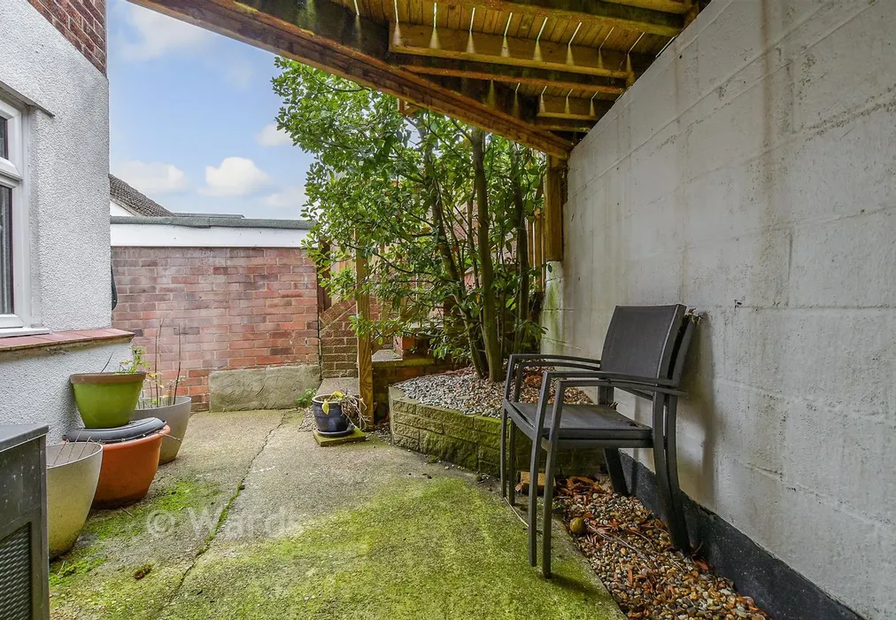 Patio / Decking - Valebrook Close, Folkestone, Kent - Wards of Kent