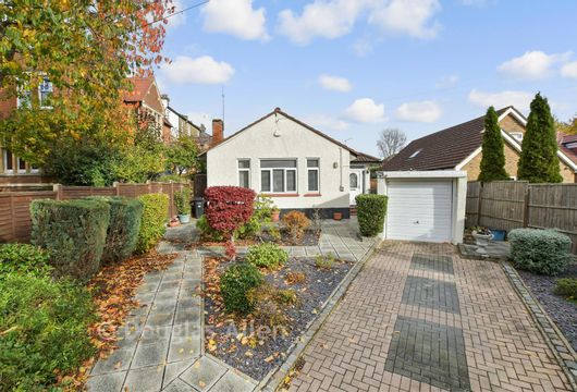 Grange Avenue, Woodford Green, Essex - Wards of Kent