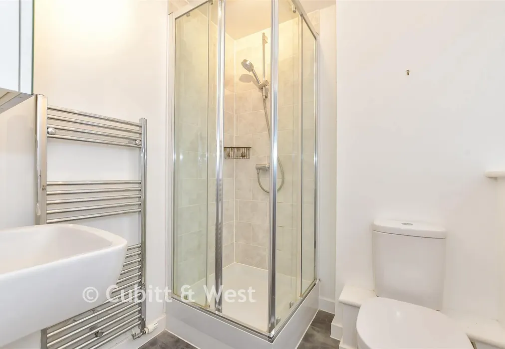 En-Suite Shower Room - Neal Crescent, Littlehampton, West Sussex - Wards of Kent