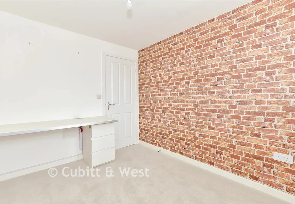 Bedroom 3 - Neal Crescent, Littlehampton, West Sussex - Wards of Kent