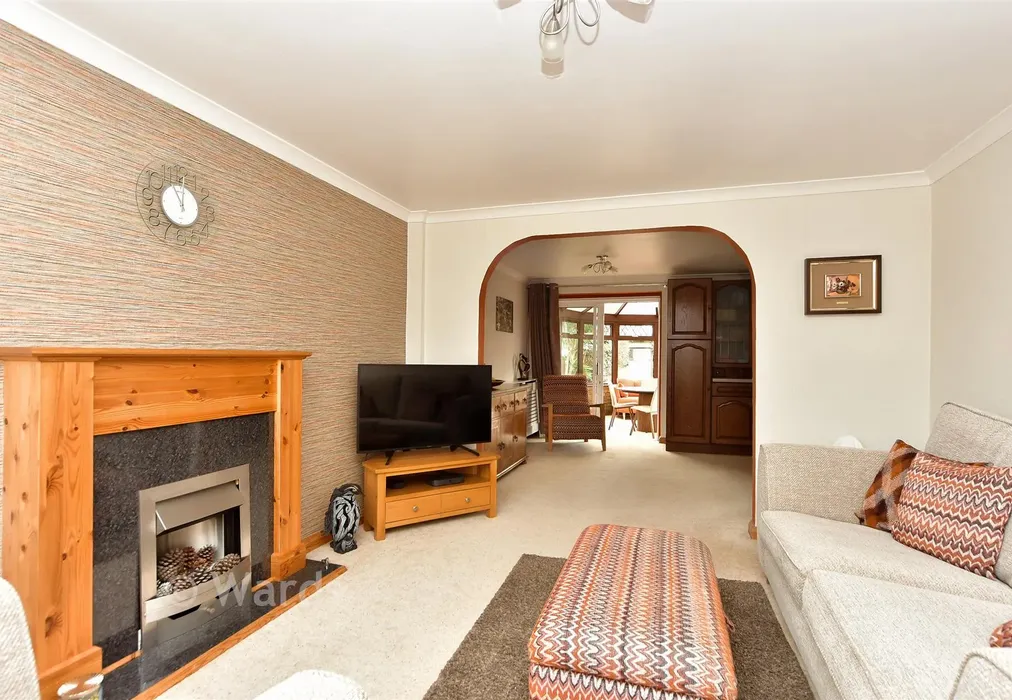 Lounge - Windmill Rise, Minster On Sea, Sheerness, Kent - Wards of Kent