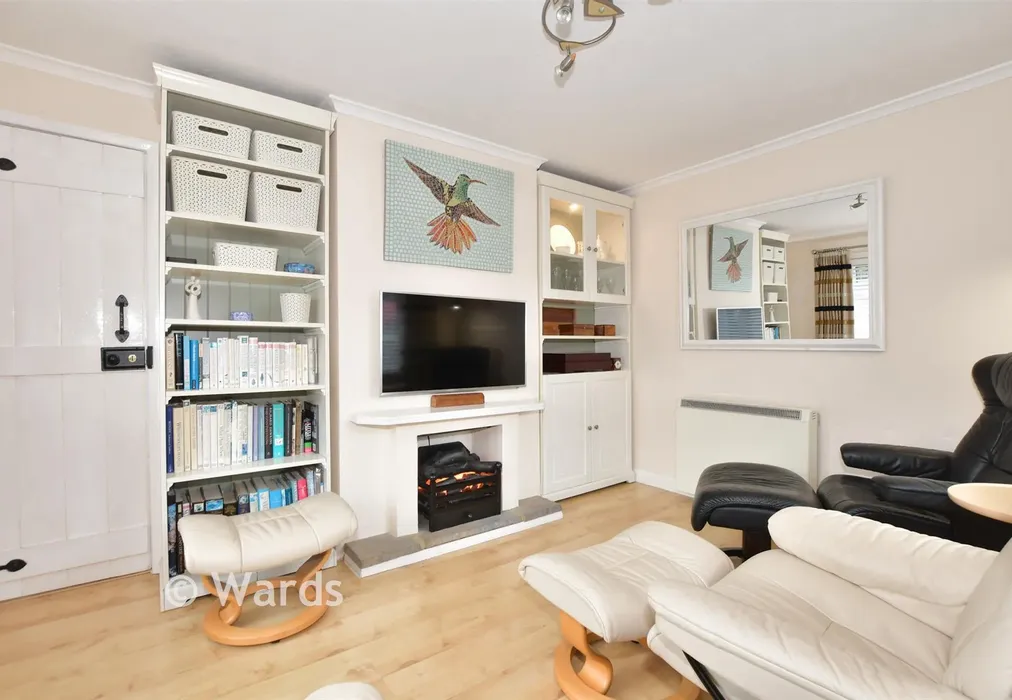 Lounge - Swan Lane, Sellindge, Ashford, Kent - Wards of Kent