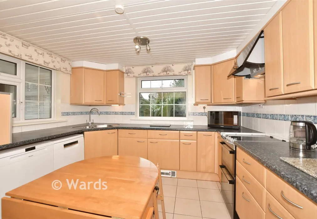 Kitchen/ Breakfast Room - Swan Lane, Sellindge, Ashford, Kent - Wards of Kent