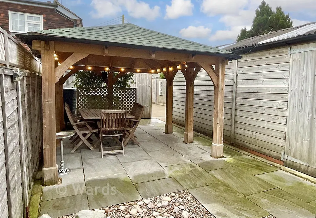 Gazebo - Swan Lane, Sellindge, Ashford, Kent - Wards of Kent