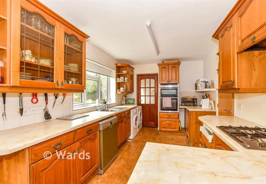 Kitchen/Breakfast Room - Shoreham Lane, St Michaels, Tenterden, Kent - Wards of Kent