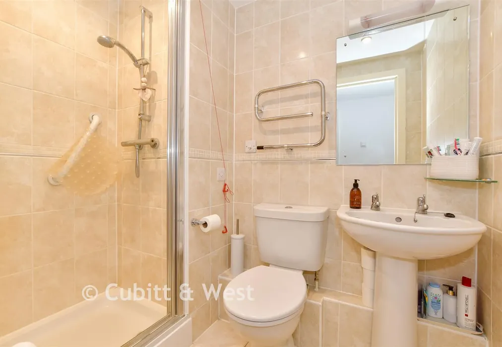 En-Suite Shower Room - Beaconsfield Road, Waterlooville, Hampshire - Wards of Kent