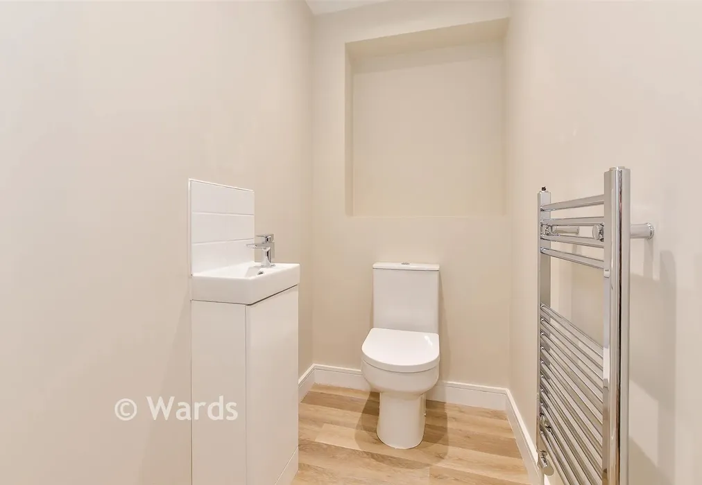 Cloakroom - Scocles Farm, Scocles Road, Minster On Sea, Sheerness, Kent - Wards of Kent
