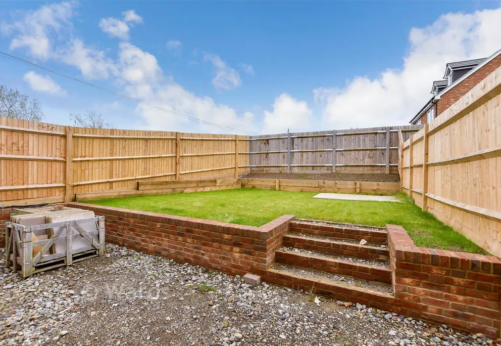 Rear Garden - Scocles Farm, Scocles Road, Minster On Sea, Sheerness, Kent - Wards of Kent