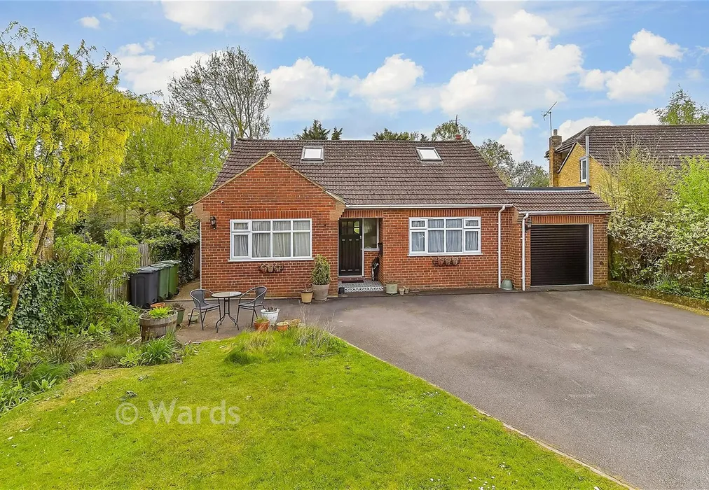 Front - Manor Rise, Bearsted, Maidstone, Kent - Wards of Kent