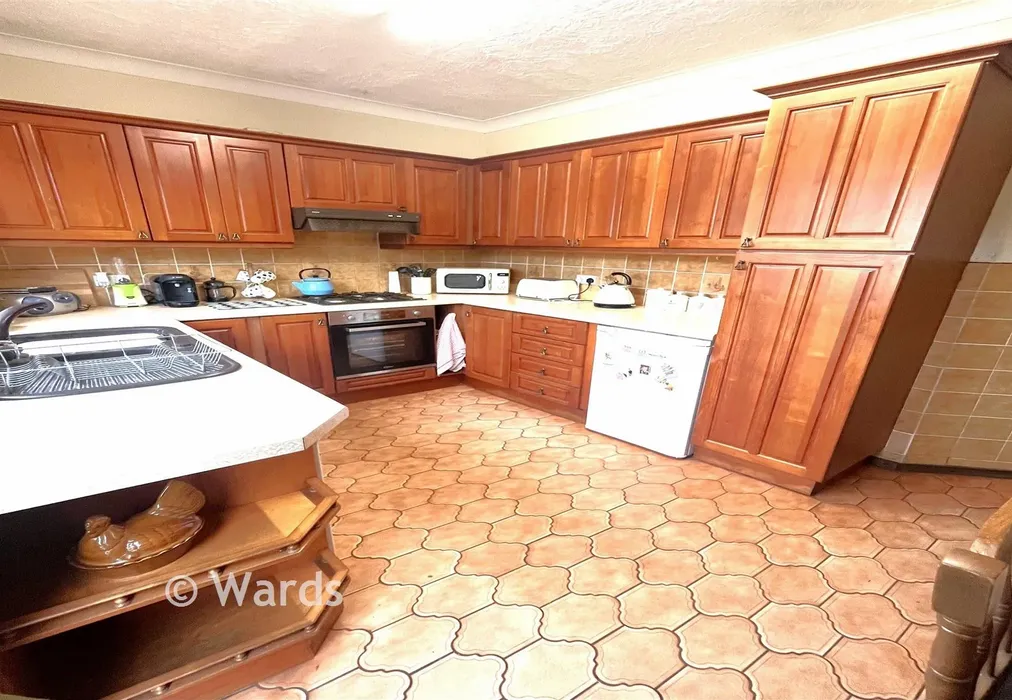 Kitchen - Queenborough Road, Halfway, Sheerness, Kent - Wards of Kent