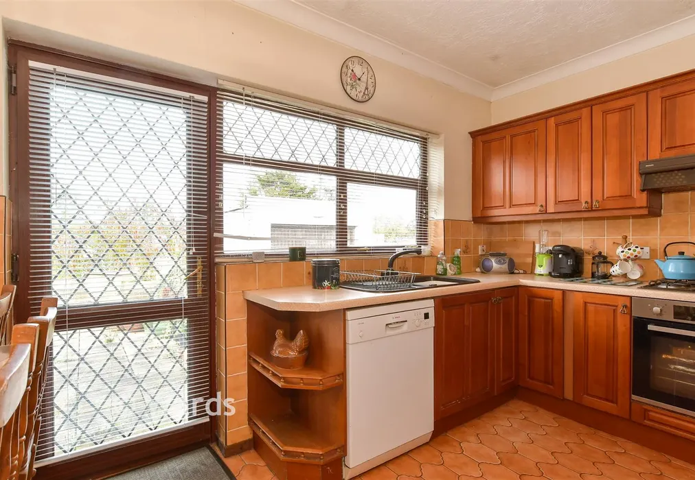 Kitchen - Queenborough Road, Halfway, Sheerness, Kent - Wards of Kent