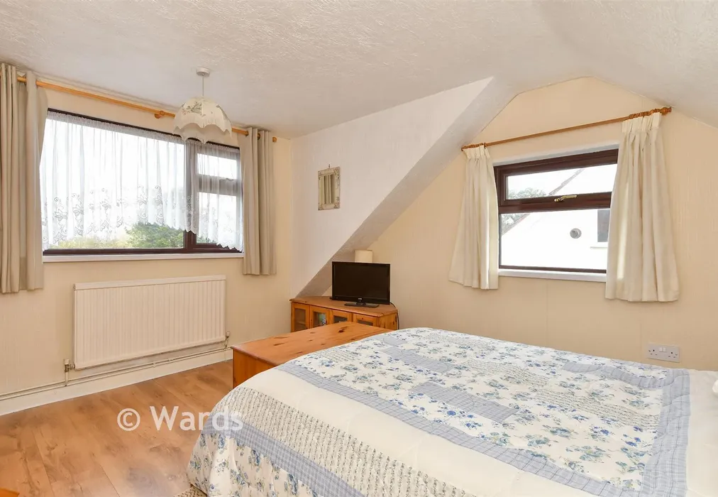 Bedroom 2 - Queenborough Road, Halfway, Sheerness, Kent - Wards of Kent