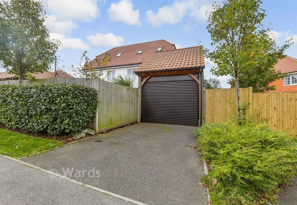Garage - Drift Road, Aylesham, Canterbury, Kent - Wards of Kent