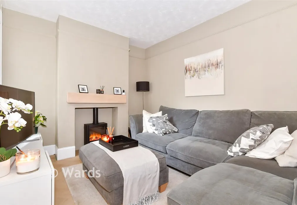 Family Room - Hastings Road, Maidstone, Kent - Wards of Kent
