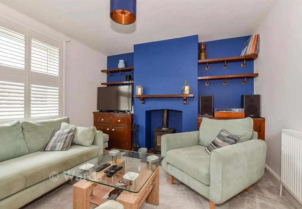 Lounge - Woodside Road, Tonbridge, Kent - Wards of Kent