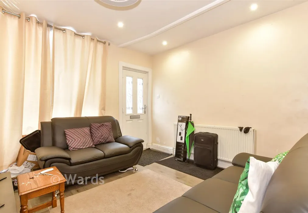 Lounge - Thorold Road, Chatham, Kent - Wards of Kent