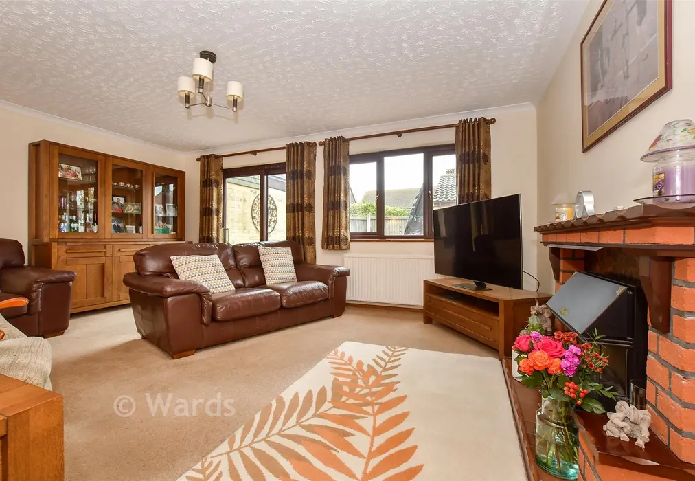 Lounge - St. Crispin's Road, Westgate-On-Sea, Kent - Wards of Kent