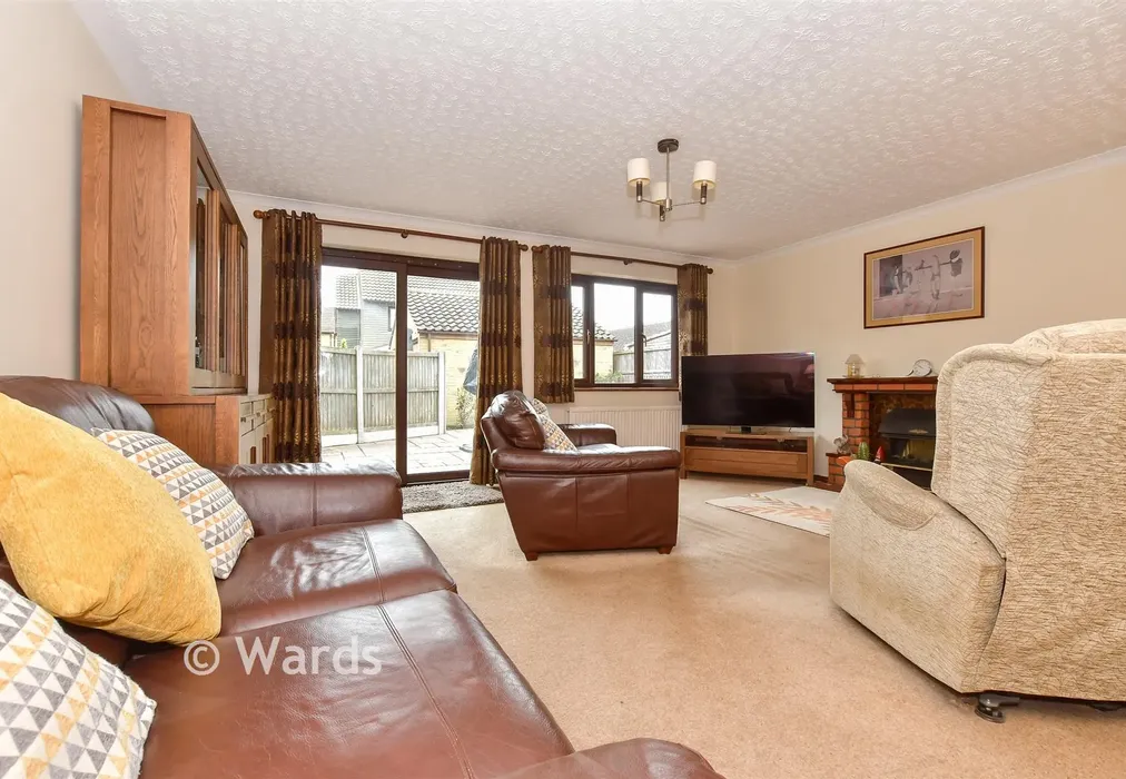 Lounge - St. Crispin's Road, Westgate-On-Sea, Kent - Wards of Kent