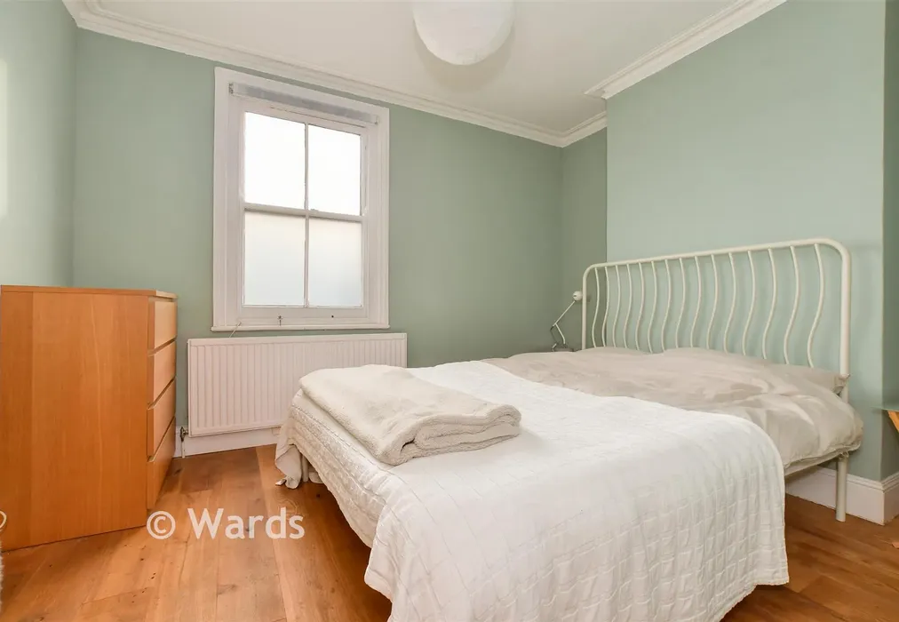 Bedroom 1 - Adrian Square, Westgate-On-Sea, Kent - Wards of Kent