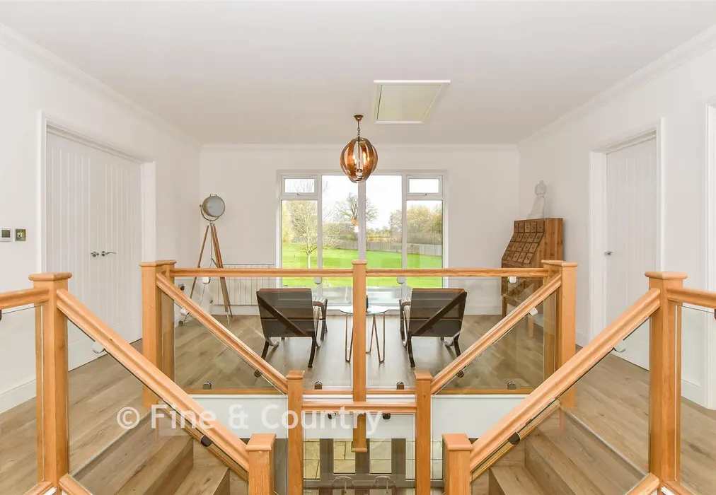 Viewing Gallery - Bears Green, Ashford, Kent - Wards of Kent