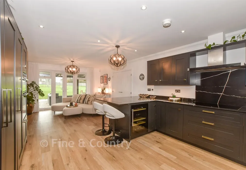 Kitchen/Breakfast Room - Bears Green, Ashford, Kent - Wards of Kent
