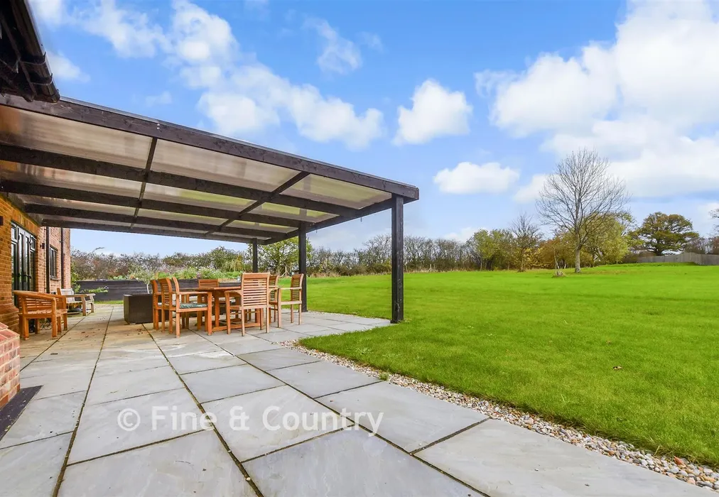 Patio / Decking - Bears Green, Ashford, Kent - Wards of Kent