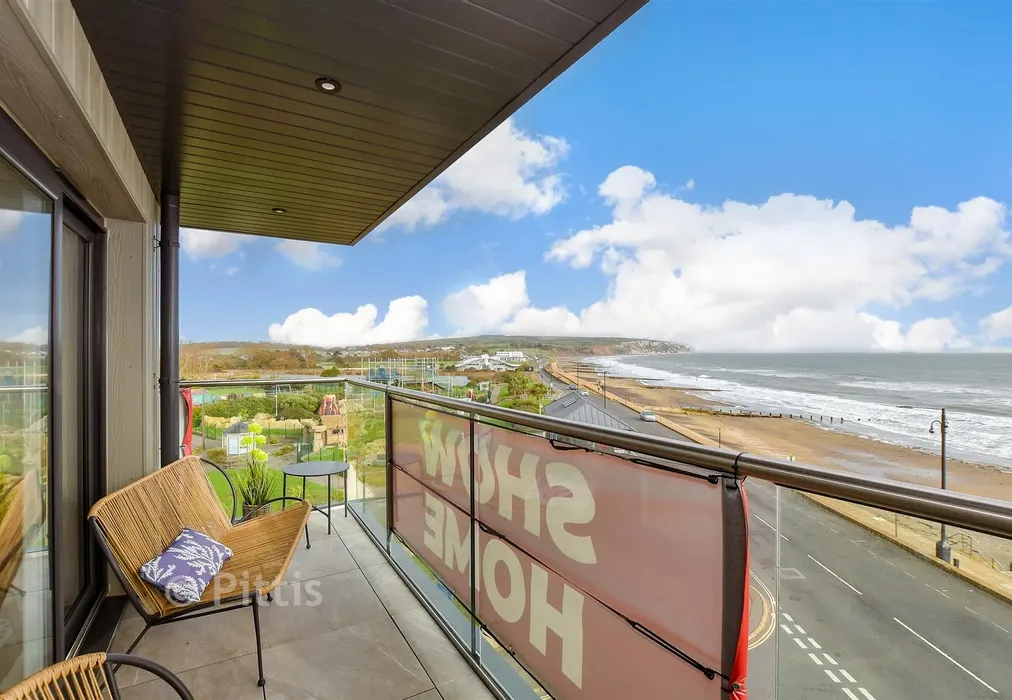 Balcony / Terrace - Breakwaters, Breakwater Way, Sandown, Isle of Wight - Wards of Kent