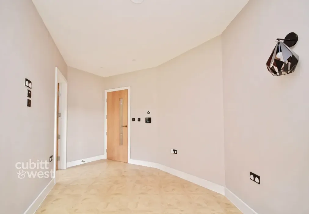 33dca03f-DSC_0059 - Bensham Lane, Croydon CR0 - Wards of Kent