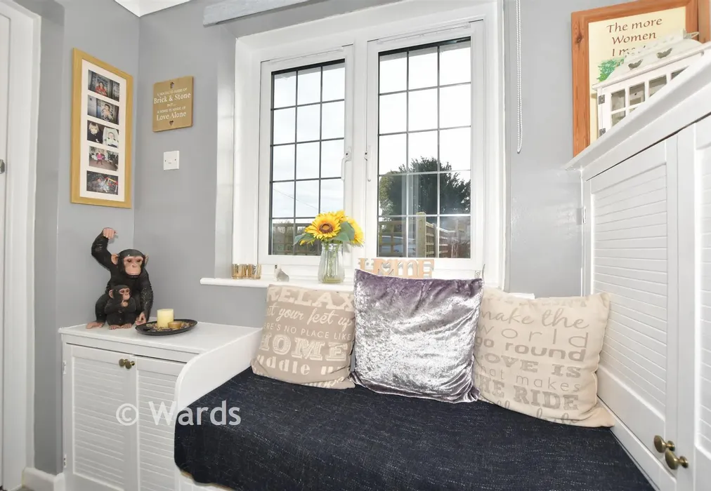 Hallway - Ivychurch, Kent - Wards of Kent