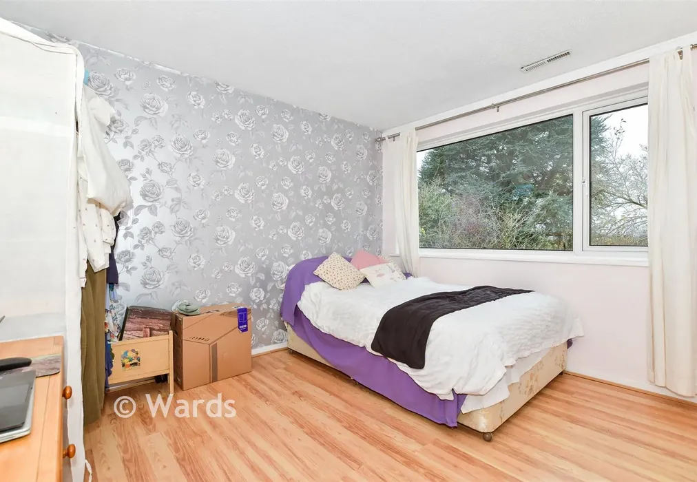 Bedroom 2 - The Orpines, Wateringbury, Maidstone, Kent - Wards of Kent