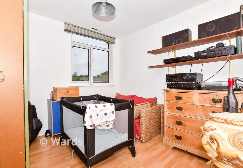 Bedroom 3 - The Orpines, Wateringbury, Maidstone, Kent - Wards of Kent