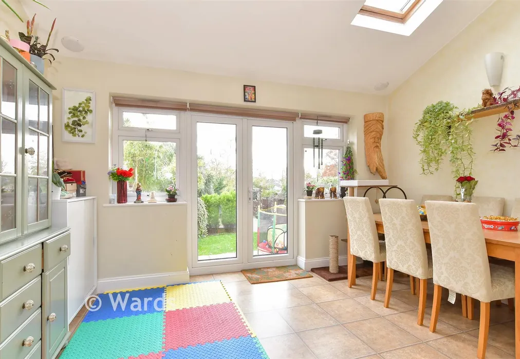 Dining Area - Broom Hill Road, Strood, Rochester, Kent - Wards of Kent