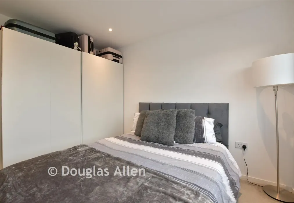 Bedroom 1 - Hubert Road, Brentwood, Essex - Wards of Kent