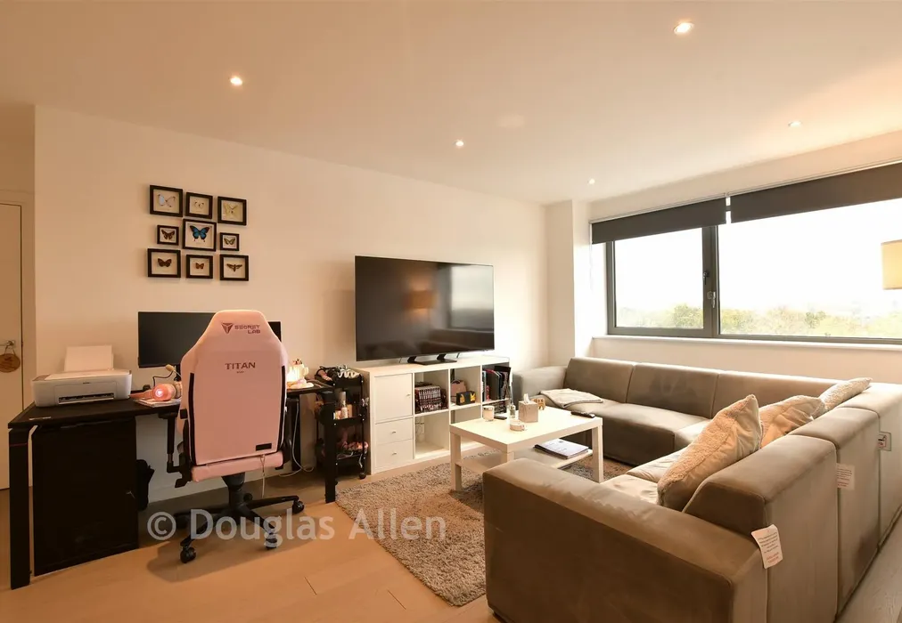 Lounge/    Dining Area - Hubert Road, Brentwood, Essex - Wards of Kent