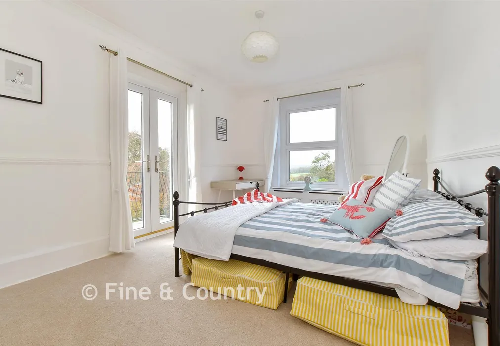 Bedroom 2 - Station Road, Ryde, Isle of Wight - Wards of Kent