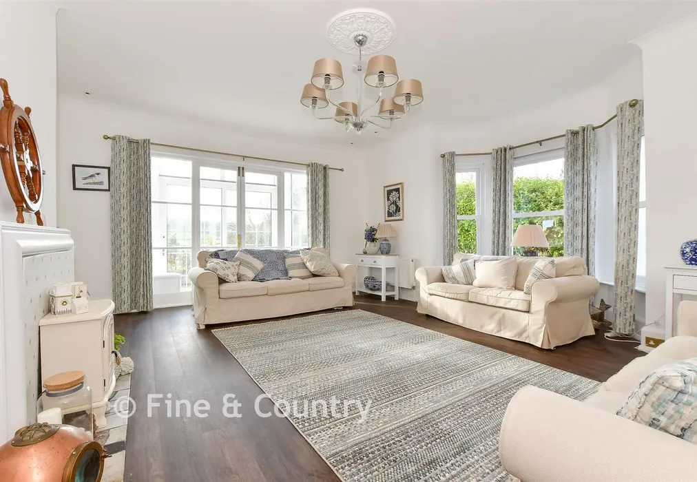 Sitting Room - Station Road, Ryde, Isle of Wight - Wards of Kent