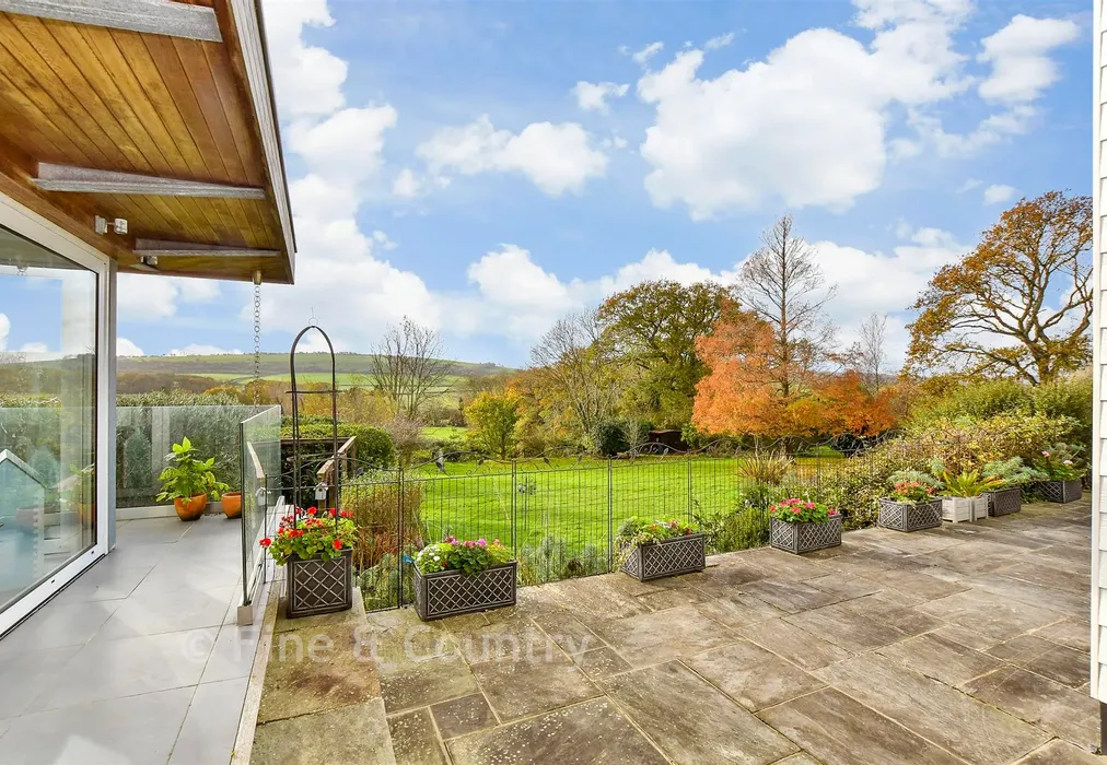 Patio / Decking - Station Road, Ryde, Isle of Wight - Wards of Kent